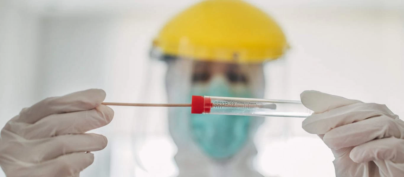 Δείτε σε ποιες περιοχές γίνονται αύριο δωρεάν rapid test από τον ΕΟΔΥ